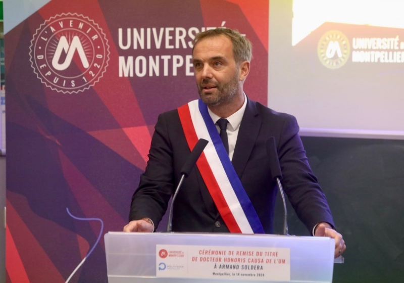 Michaël Delafosse lors de son discours à l’occasion de la cérémonie de remise du titre de Docteur Honoris Causa de l’Université de Montpellier à Armand Soldera